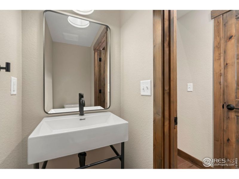 Furnished interior view inside a new home in , Estes Park (Image 8).
