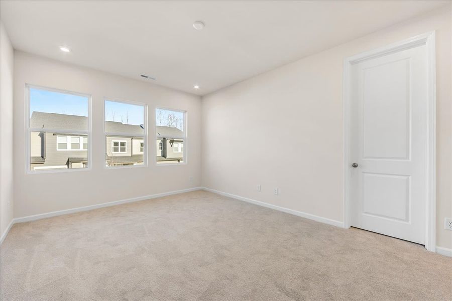Spacious, unfurnished interior of a new home in Fifteen 15 Cannon, Charlotte (Image 37).