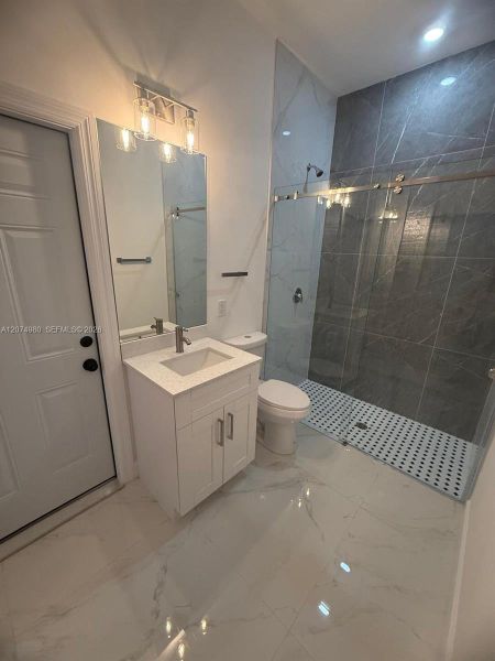Furnished interior view inside a new home in , Lehigh Acres (Image 7).