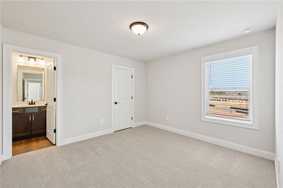 Spacious, unfurnished interior of a new home in River Pointe, Monroe (Image 45).