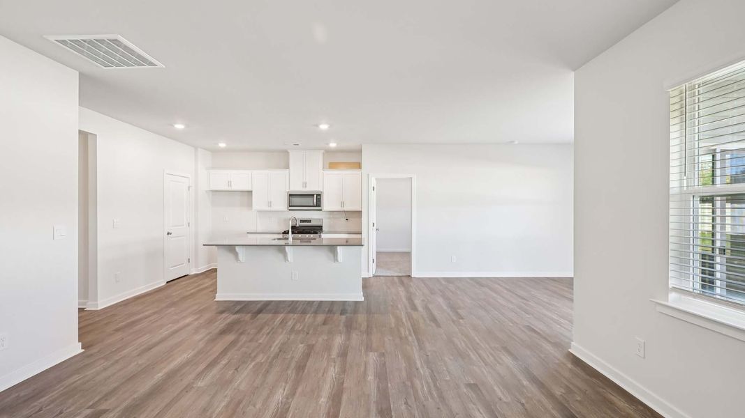 Spacious, unfurnished interior of a new home in Silverstein, Salisbury (Image 9).