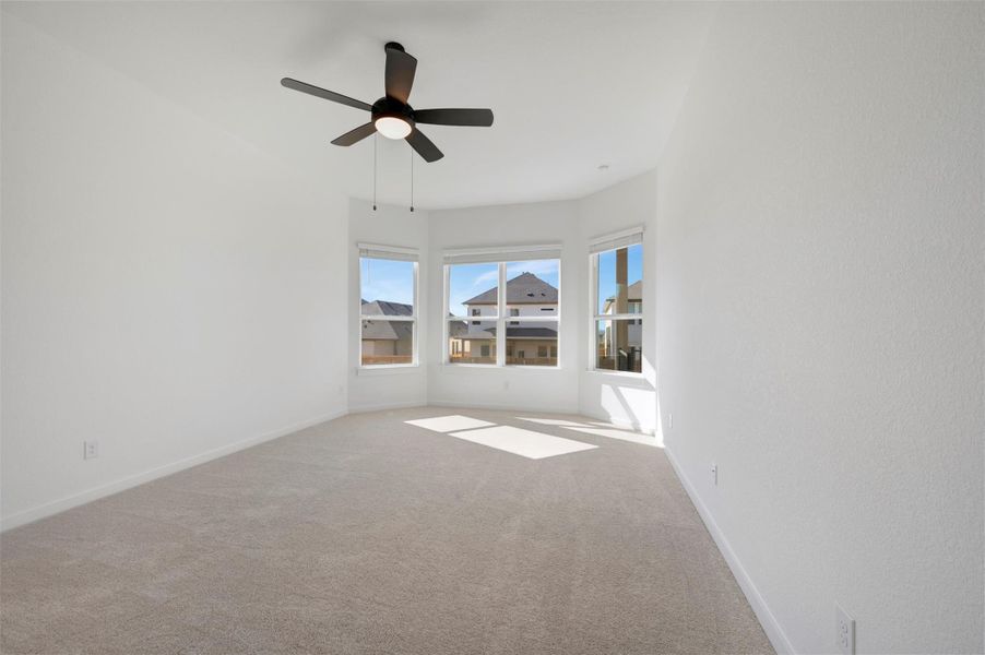 Spacious, unfurnished interior of a new home in Heritage, Dripping Springs (Image 19).