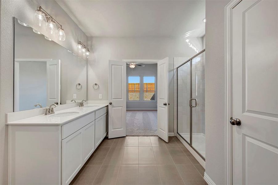 Furnished interior view inside a new home in Sagebrook, Argyle (Image 13).