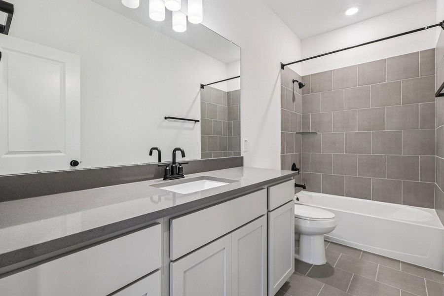 21603 Berry Crest Bath 2