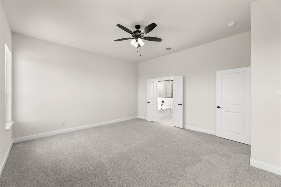 Spacious, unfurnished interior of a new home in Lovers Landing, Forney (Image 23). Spacious, unfurnished interior of a new home in Lovers Landing, Forney (Image 23).