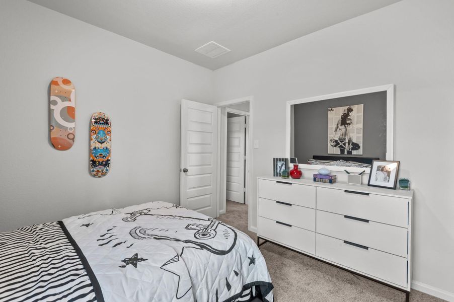 Photo shown is of a staged model home and should be used for illustration purposes only. Actual home features, finishes, color, upgrades and layout may vary. Furniture not included. Photo shown is of a staged model home and should be used for illustration purposes only. Actual home features, finishes, color, upgrades and layout may vary. Furniture not included.