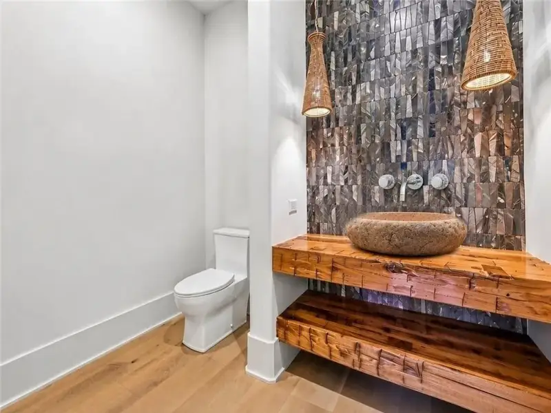 Furnished interior view inside a new home in , Alpharetta (Image 69).