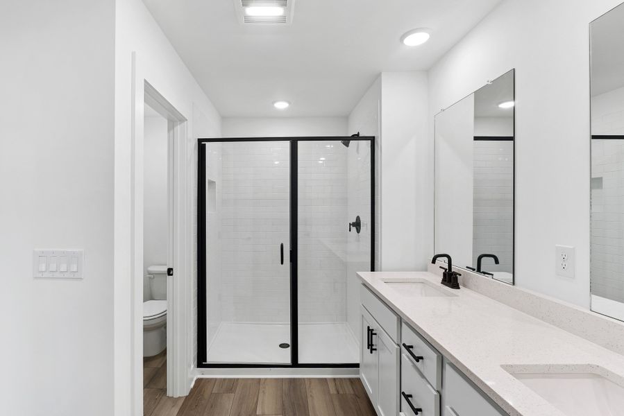 Owner's Bath