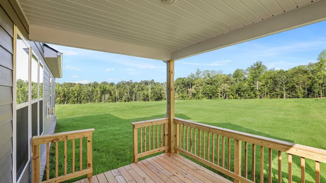 Exterior details and patio area of a home in Campbell Ridge, Piedmont (Image 21).