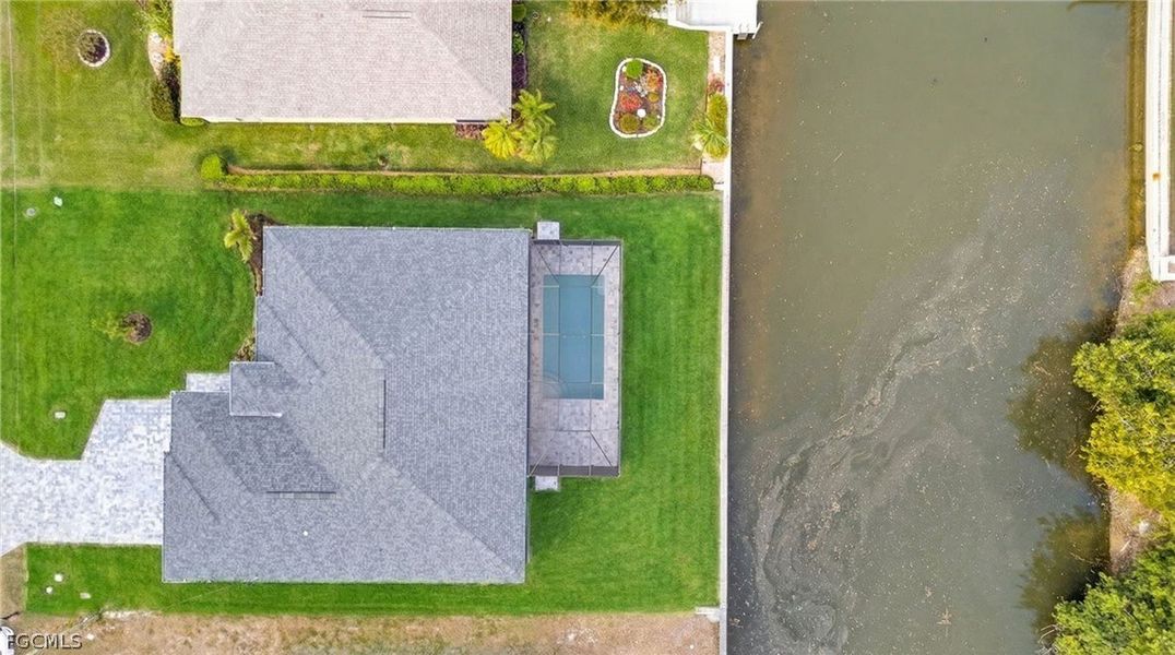 Exterior details and patio area of a home in Cape Coral, Cape Coral (Image 21).