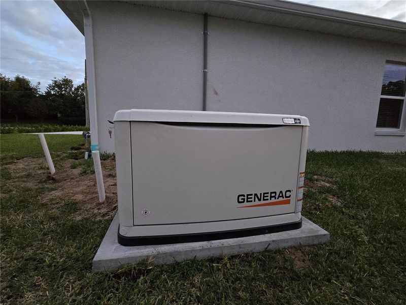 Exterior details and patio area of a home in , Ocala (Image 3).