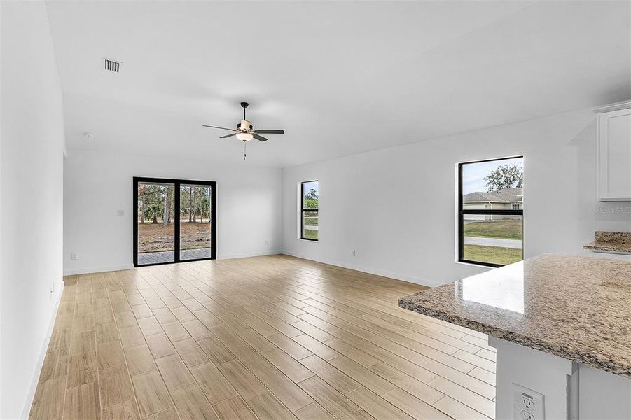 Spacious, unfurnished interior of a new home in , North Port (Image 9).