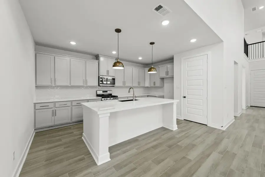 Representative image. Features, specifications, selections and colors may vary. Representative image. Features, specifications, selections and colors may vary.