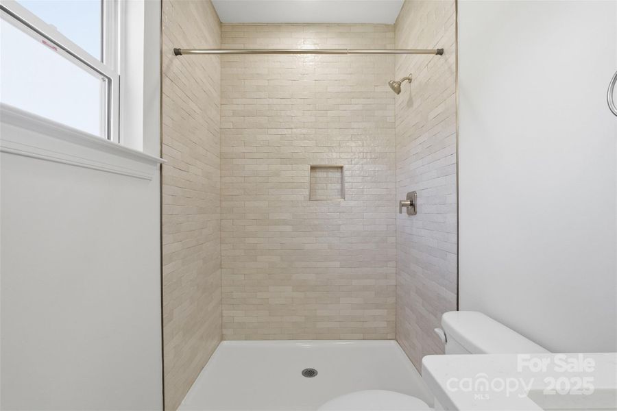 Image 21 of a home in .