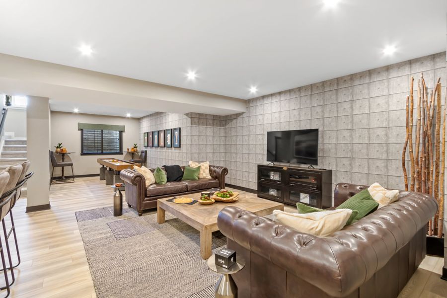Representative furnished interior of a home built from the Huxley by Fischer Homes in Leeland Farms, Fuquay Varina (Image 33).