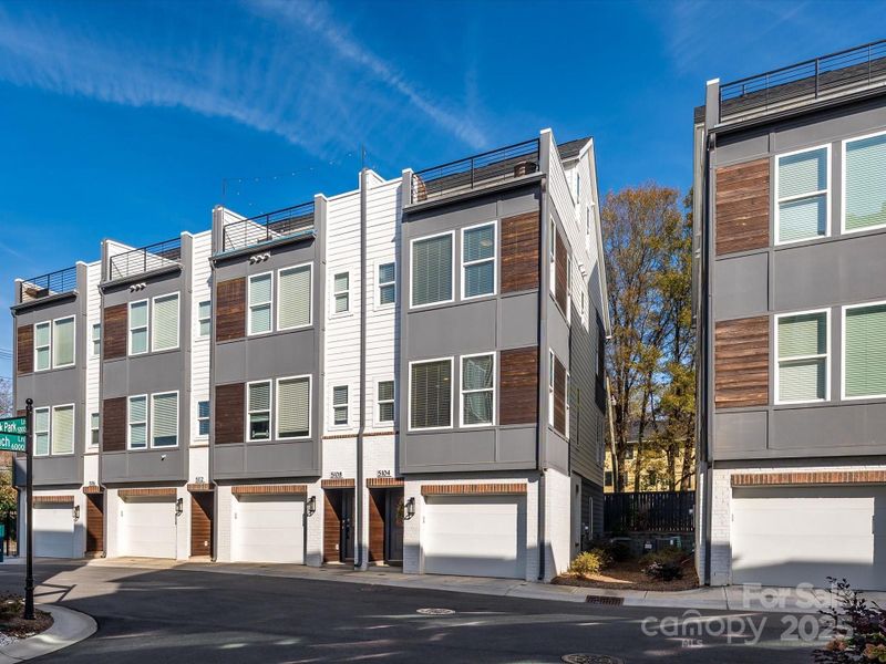 5104 York Park Ln is an end unit with 2 car tandem garage on the lower floor