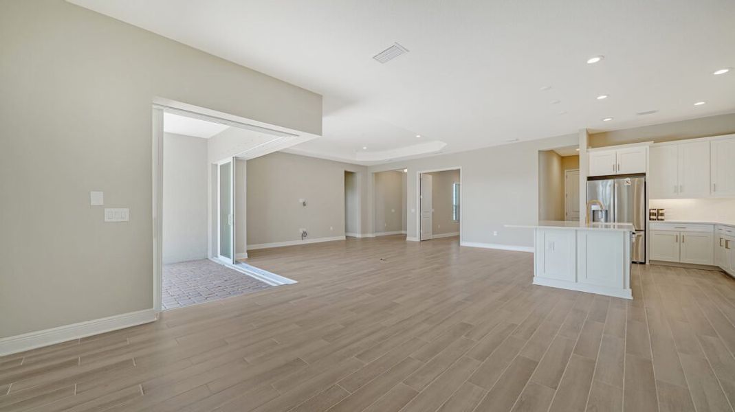 Spacious, unfurnished interior of a new home in Grand Palm, Venice (Image 14). Spacious, unfurnished interior of a new home in Grand Palm, Venice (Image 14).