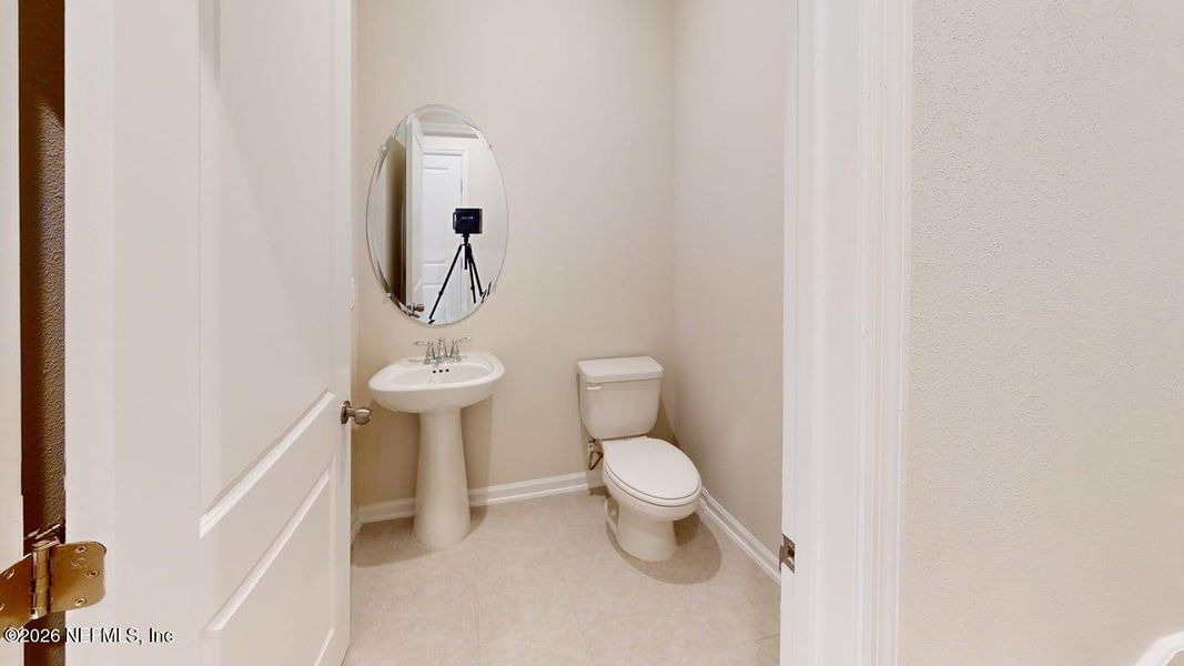 Furnished interior view inside a new home in Egret Creek, Jacksonville (Image 11).