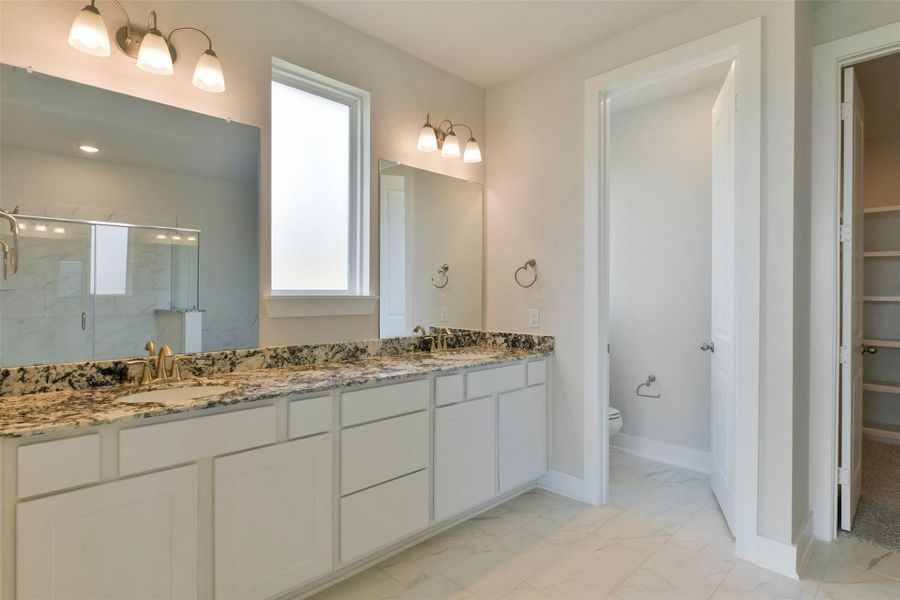 Furnished interior view inside a new home in Lago Mar, Texas City (Image 8).