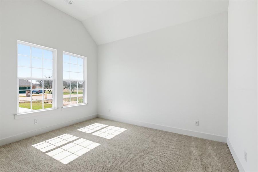 Spacious, unfurnished interior of a new home in , Sherman (Image 21).