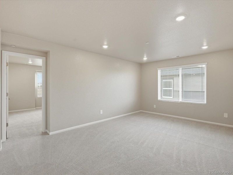 Spacious, unfurnished interior of a new home in , Commerce City (Image 15).