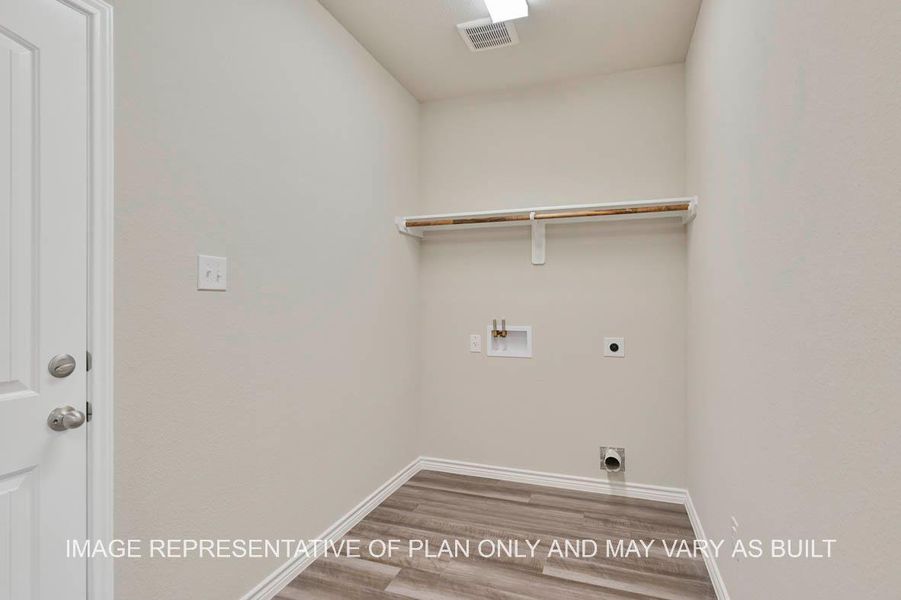 Representative furnished interior of a home built from the Kiawa by D.R. Horton in Southern Pointe, College Station (Image 9). Representative furnished interior of a home built from the Kiawa by D.R. Horton in Southern Pointe, College Station (Image 9).