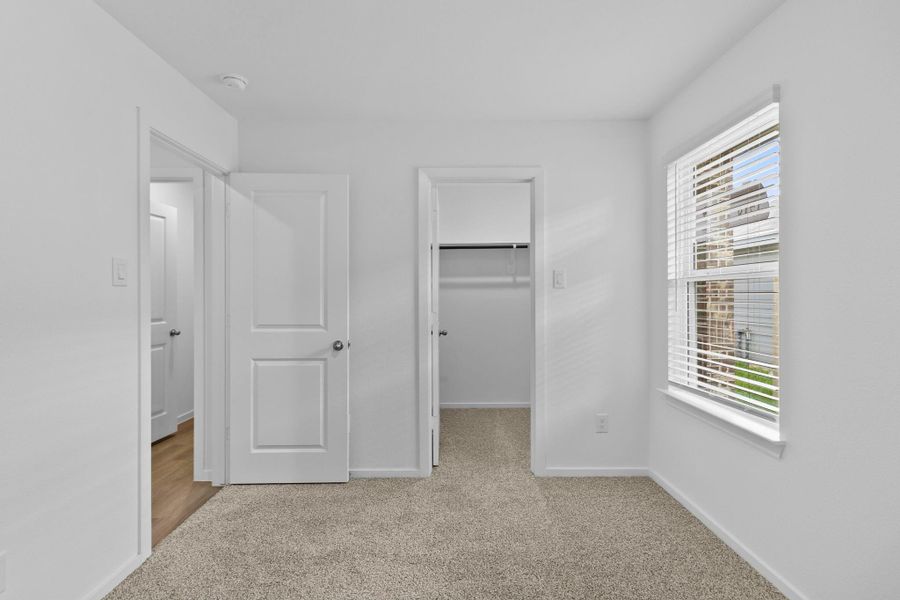 Spacious, unfurnished interior of a new home in Venetian Pines, Conroe (Image 19).