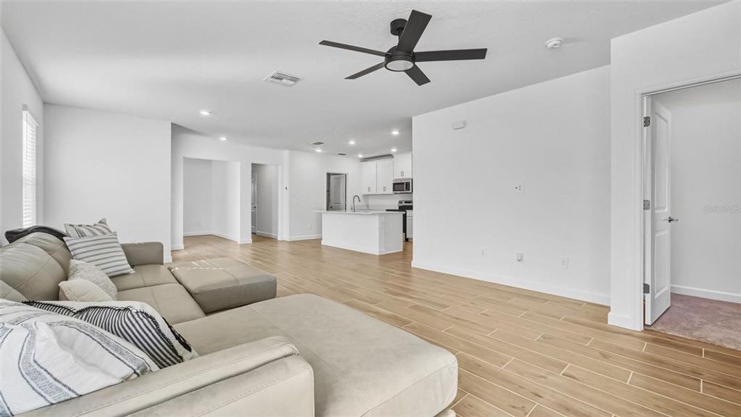 Furnished interior view inside a new home in Mirada Active Adult: Active Adult Lagoon Villas, San Antonio (Image 12). Furnished interior view inside a new home in Mirada Active Adult: Active Adult Lagoon Villas, San Antonio (Image 12).