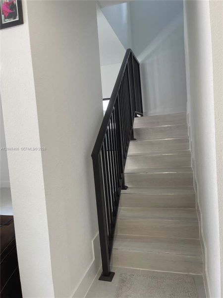 Spacious, unfurnished interior of a new home in , Florida City (Image 26).