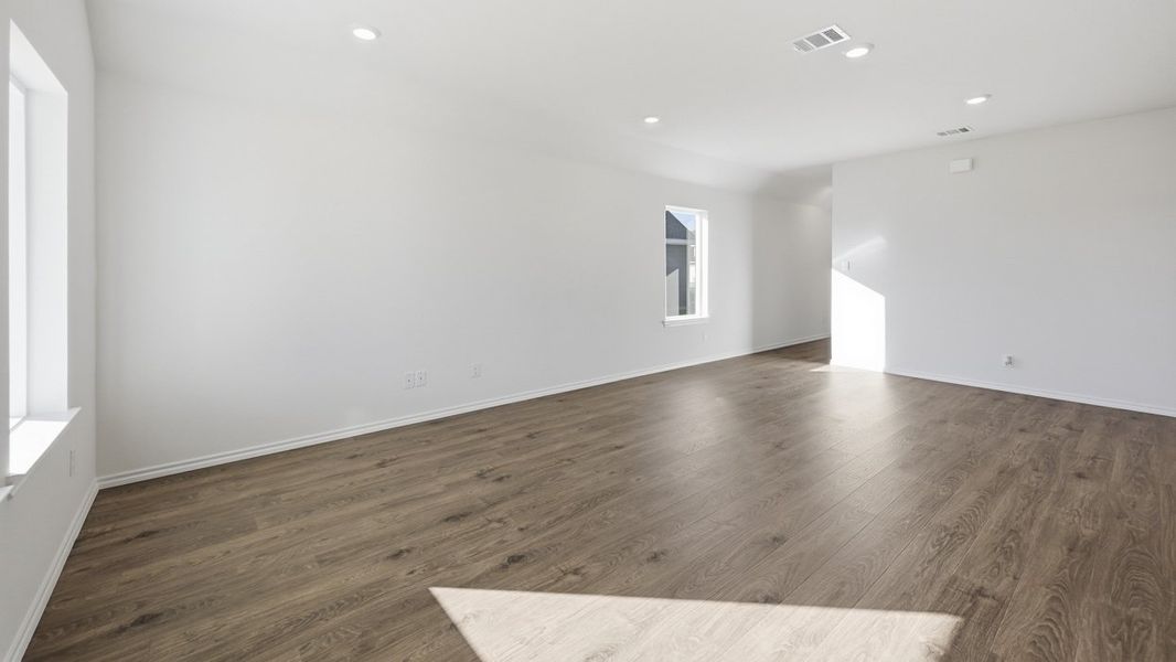 Spacious, unfurnished interior of a new home in Windrose, Pilot Point (Image 11).
