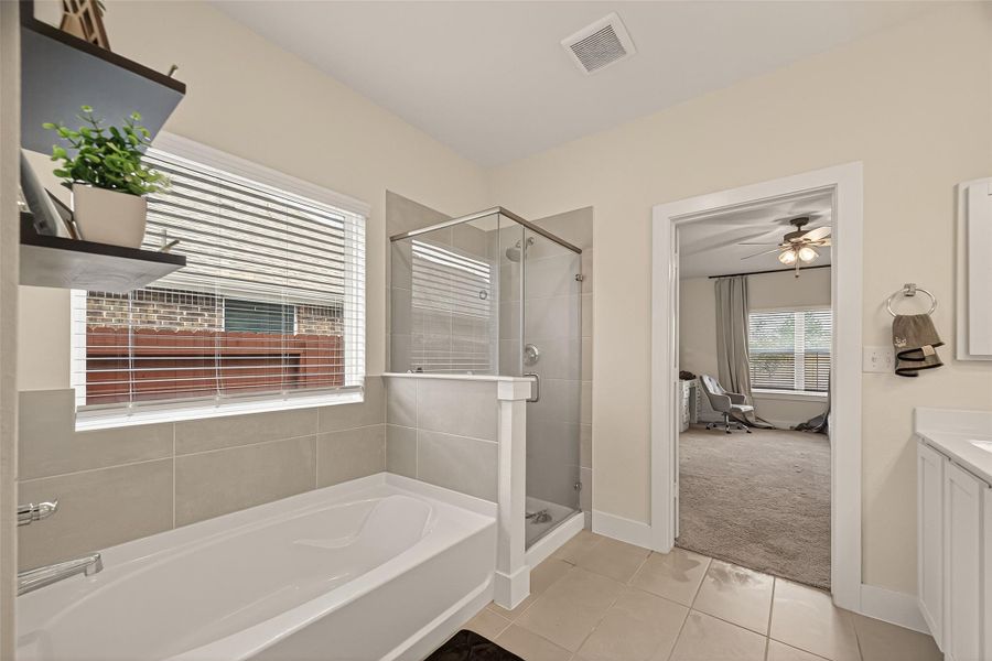 Furnished interior view inside a new home in Massey Oaks, Pearland (Image 28).