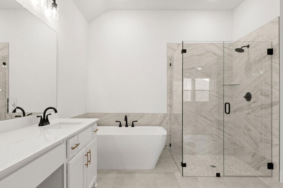 Furnished interior view inside a new home in Somerset Park, Rockwall (Image 11).