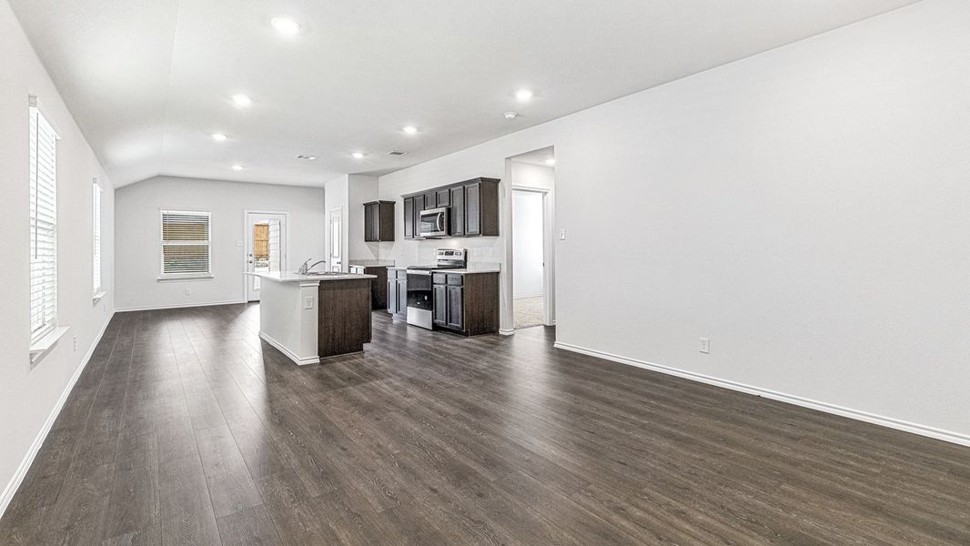 Spacious, unfurnished interior of a new home in Wildcat Ranch, Crandall (Image 20). Spacious, unfurnished interior of a new home in Wildcat Ranch, Crandall (Image 20).