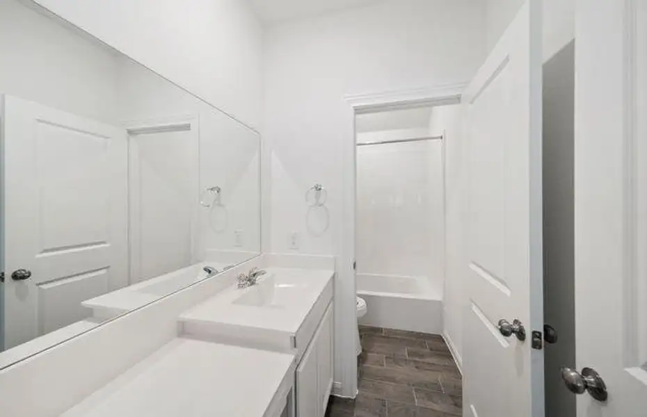 MODEL HOME images may NOT be consistent with the finished product. MODEL HOME images may NOT be consistent with the finished product.