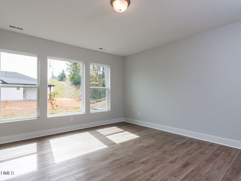 021-1280x960-primary-bedroom 021-1280x960-primary-bedroom