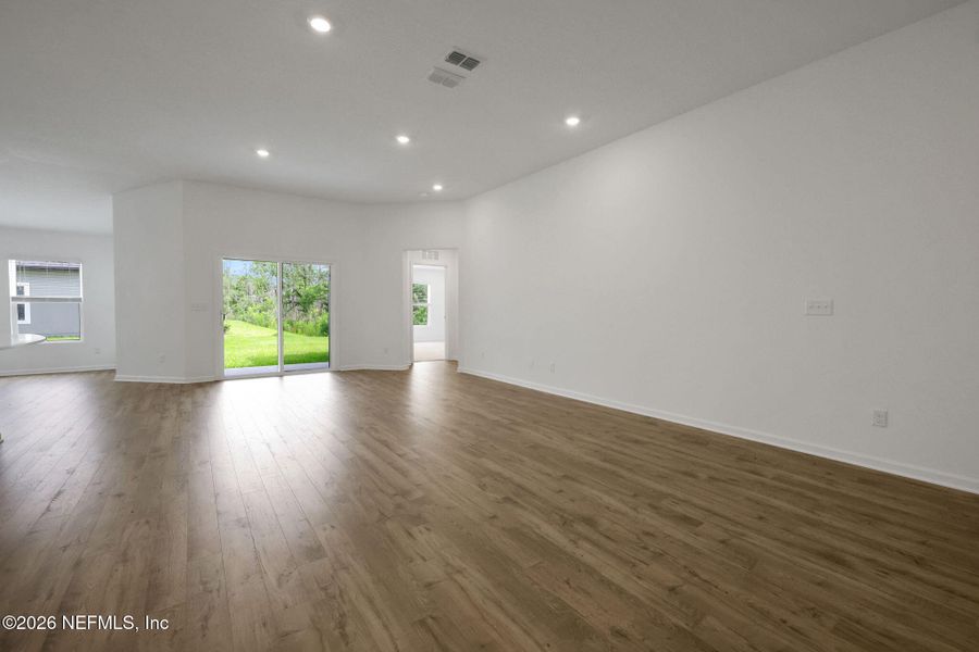 Spacious, unfurnished interior of a new home in Wilford Oaks, Orange Park (Image 26). Spacious, unfurnished interior of a new home in Wilford Oaks, Orange Park (Image 26).