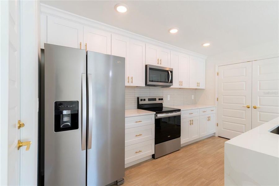 Furnished interior view inside a new home in , Lakeland (Image 13).