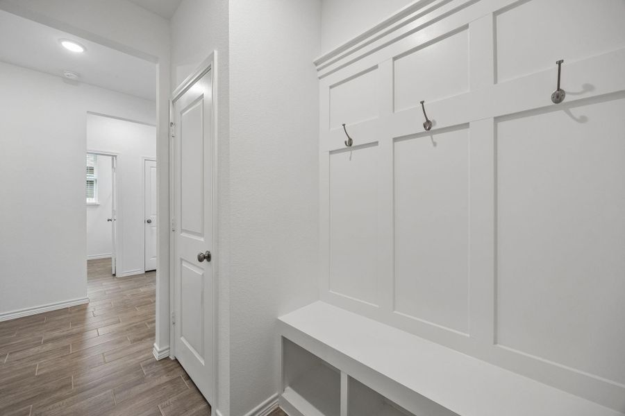 Spacious, unfurnished interior of a new home in Montgomery Bend, Montgomery (Image 29).