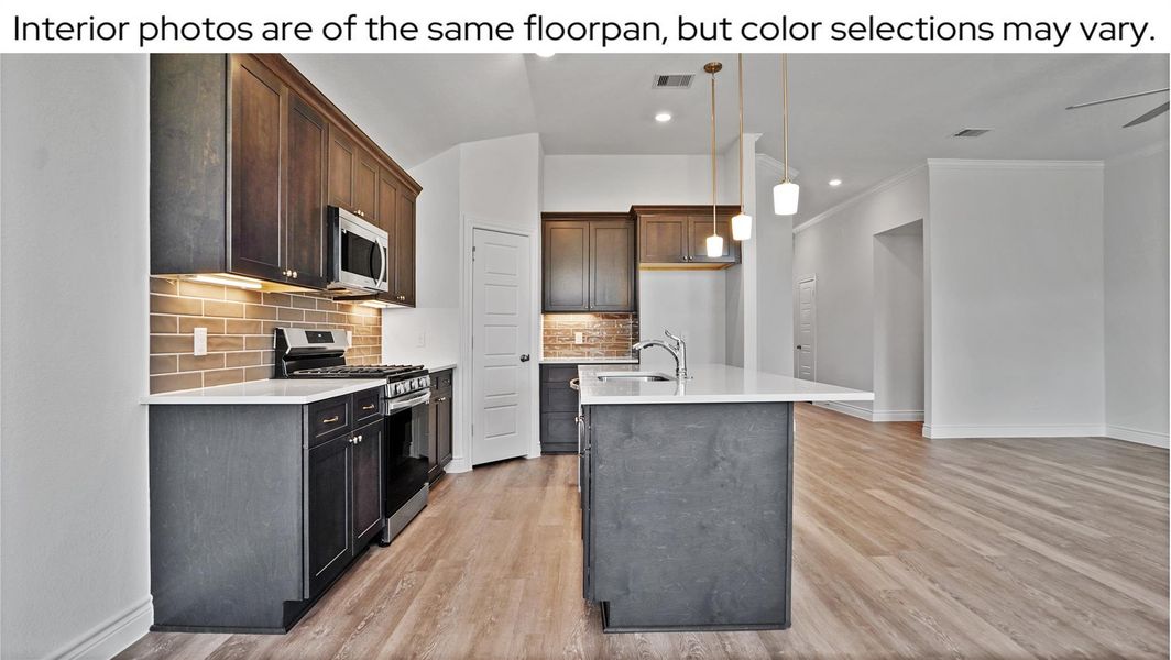 Furnished interior view inside a new home in Grand Oaks Reserve, Cleveland (Image 17). Furnished interior view inside a new home in Grand Oaks Reserve, Cleveland (Image 17).