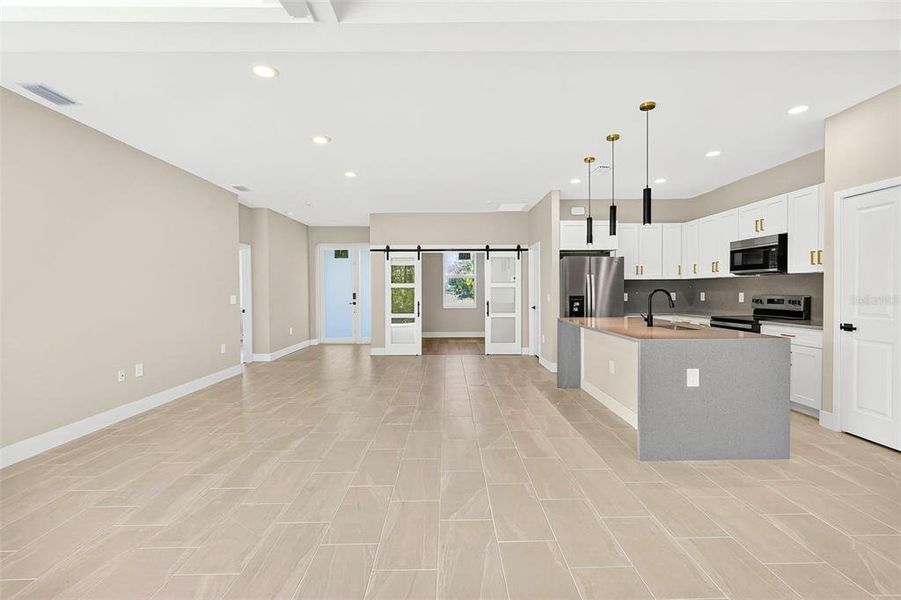 Spacious, unfurnished interior of a new home in , Port Charlotte (Image 37). Spacious, unfurnished interior of a new home in , Port Charlotte (Image 37).