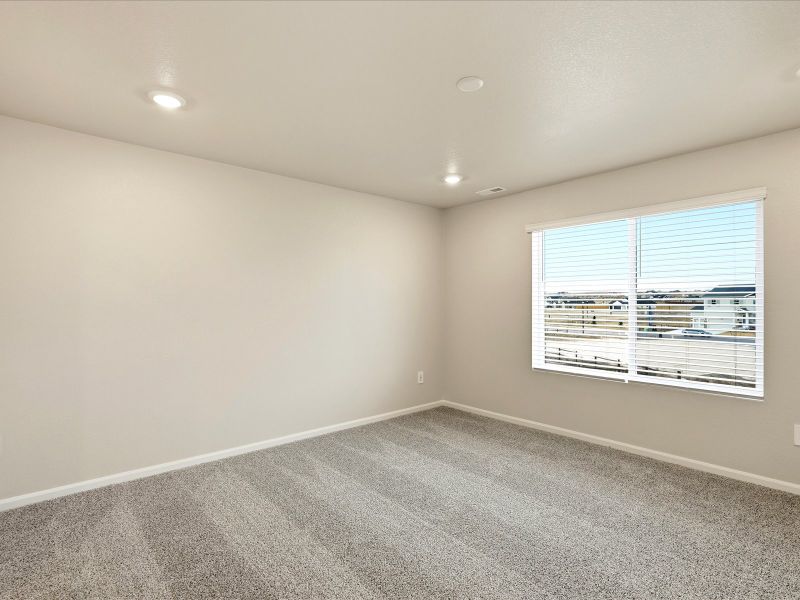 Spacious, unfurnished interior of a new home in Meridian Ranch, Peyton (Image 14).