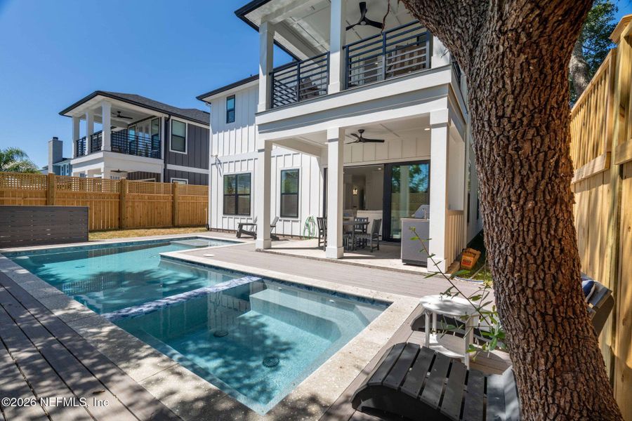 Exterior details and patio area of a home in , Jacksonville Beach (Image 31).