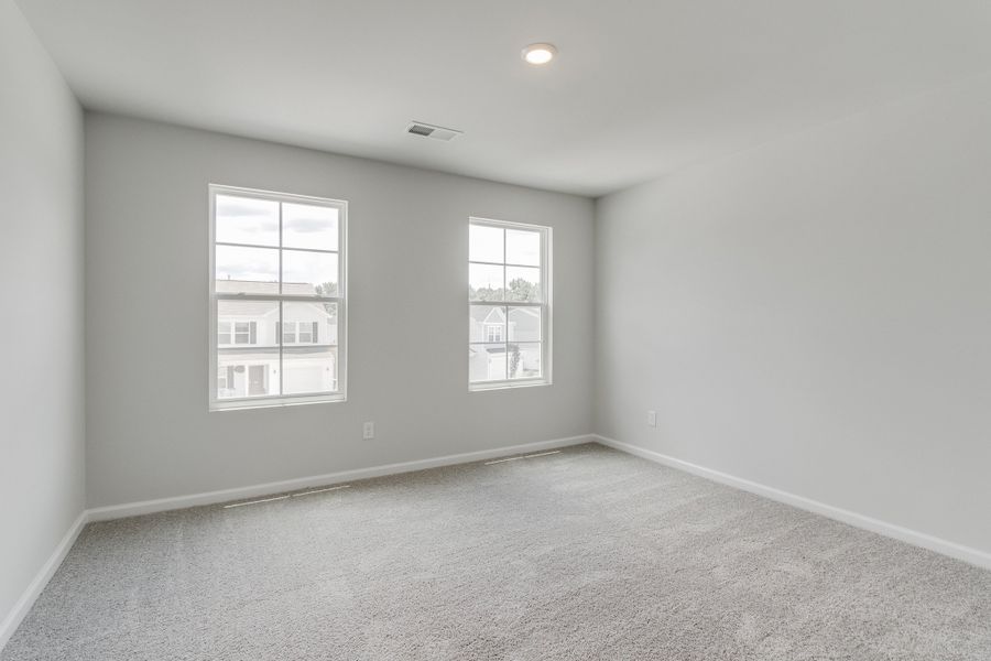 Spacious, unfurnished interior of a new home in Bluefield, Lexington (Image 33). Spacious, unfurnished interior of a new home in Bluefield, Lexington (Image 33).