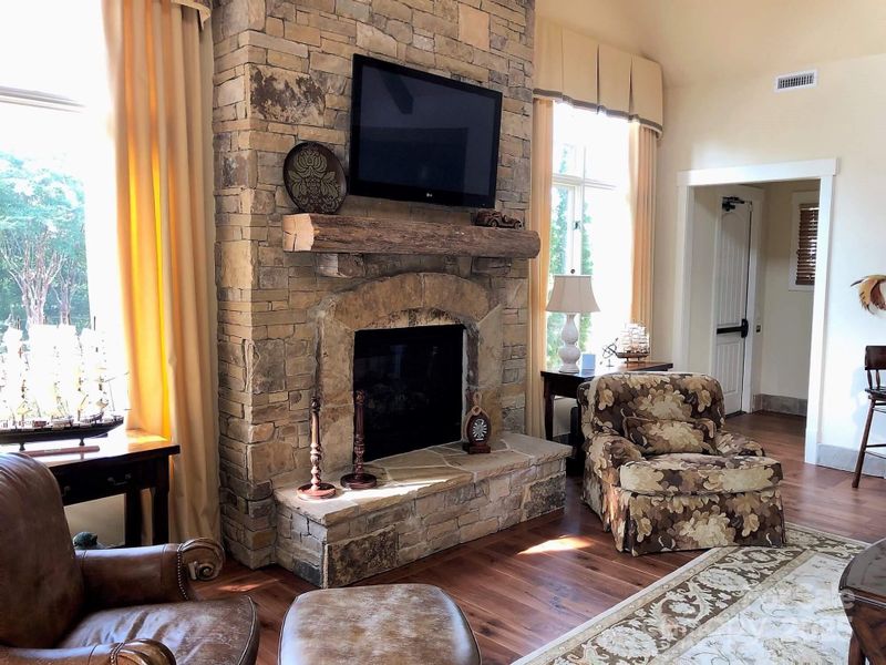 Furnished interior view inside a new home in Handsmill on Lake Wylie, York (Image 14).