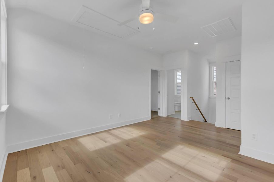 Spacious, unfurnished interior of a new home in , Summerville (Image 28). Spacious, unfurnished interior of a new home in , Summerville (Image 28).
