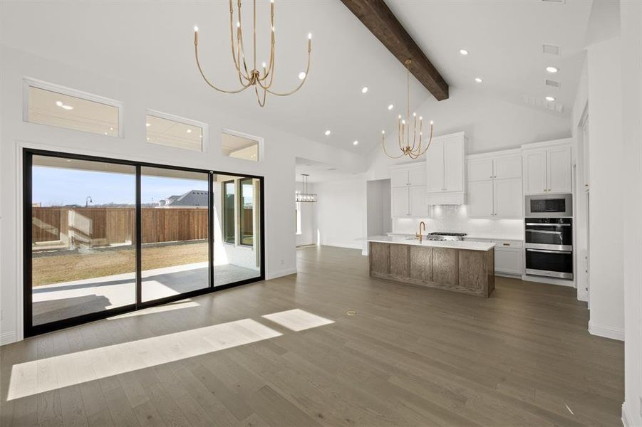 4728 Hawthorn Hills- Living Room-2