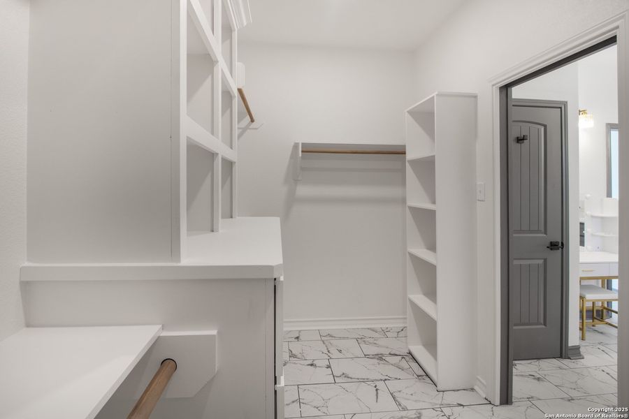 Furnished interior view inside a new home in , Corpus Christi (Image 5).