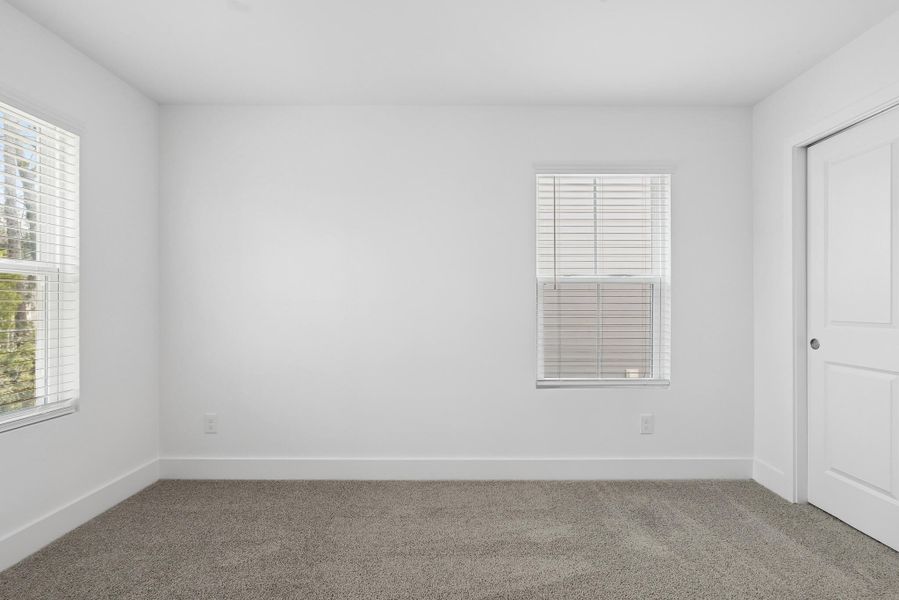 Spacious, unfurnished interior of a new home in Stono Village, Hollywood (Image 26).