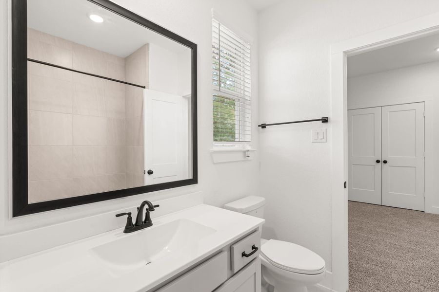 Furnished interior view inside a new home in Santa Rita Ranch, Liberty Hill (Image 9).