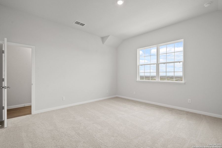 Spacious, unfurnished interior of a new home in Katzer Ranch, Converse (Image 22).